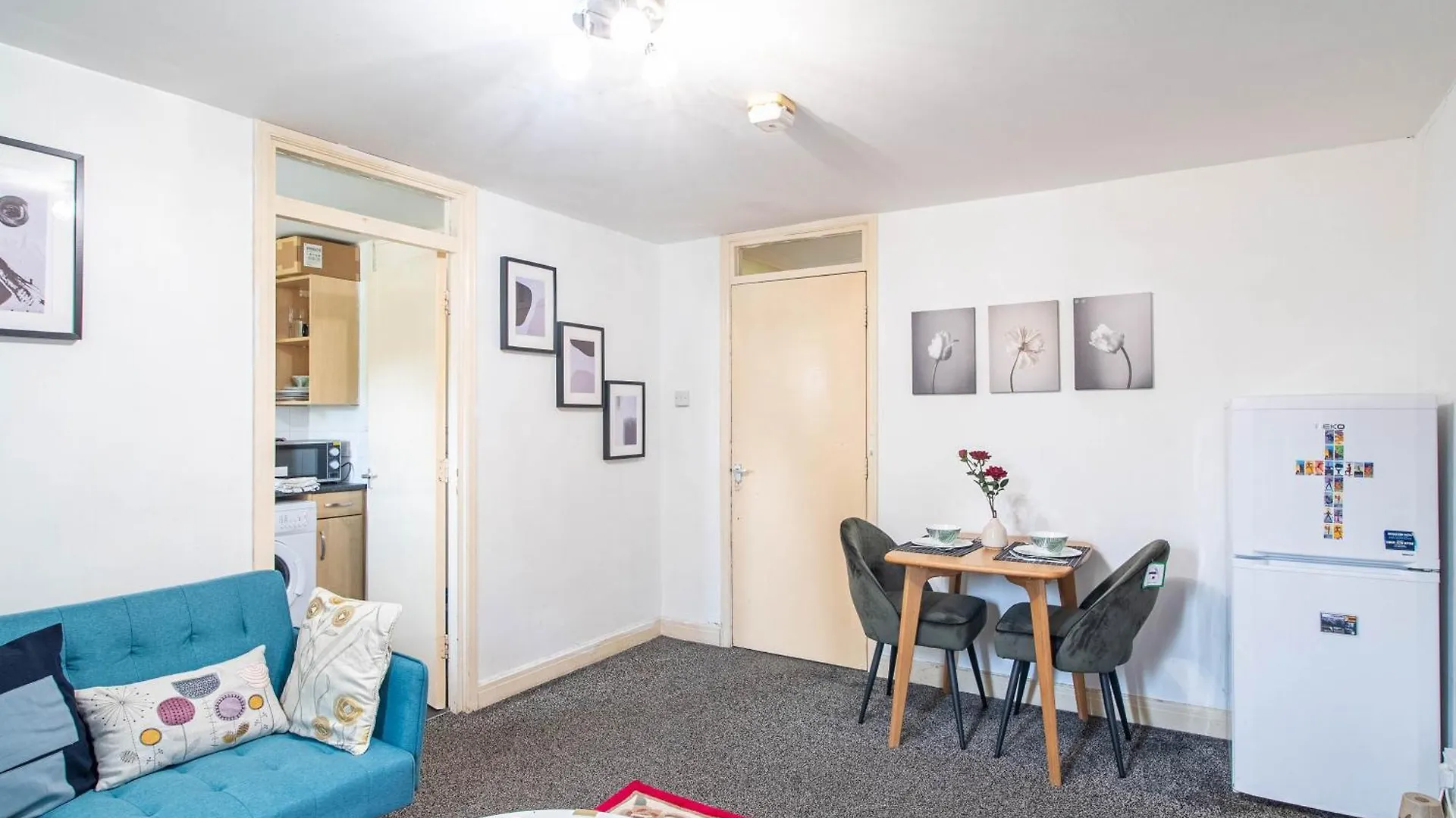 Blissful Apartment Sheffield 0*,